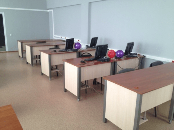 Стол компьютерный для колл-центров и учебных учреждений