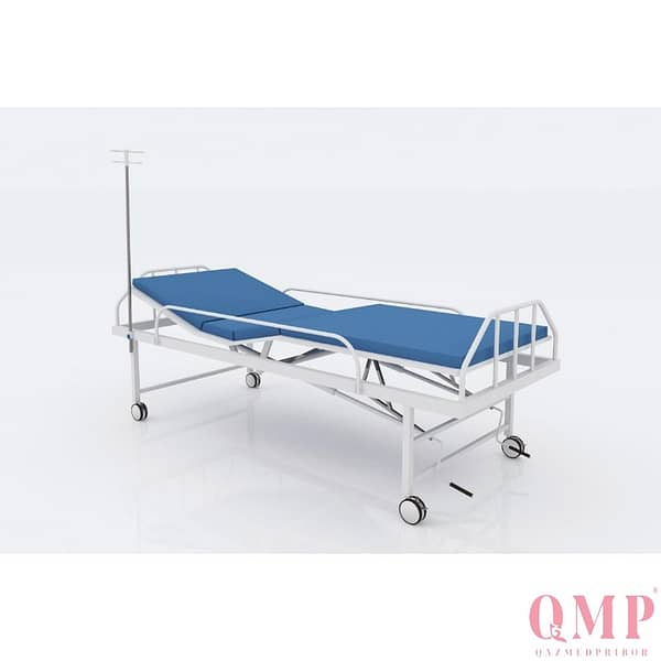 Кровать медицинская функциональная 4-х секционная (на колесах) с механическим подъёмником КМП КФМ 04/01